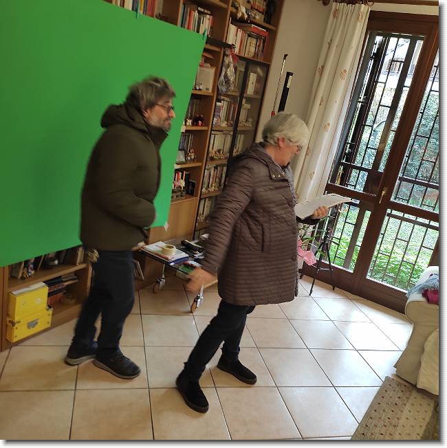 Clicca per scorrere le foto originali ingrandite